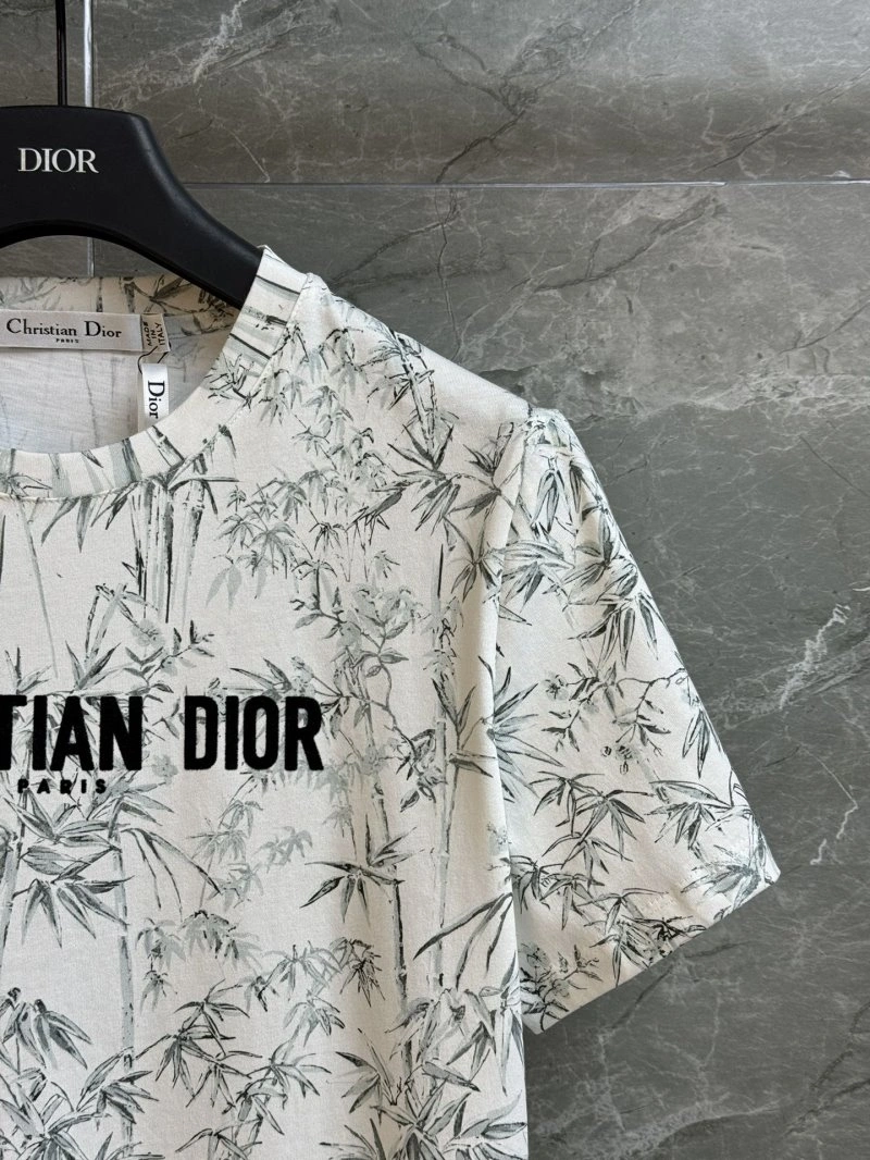 Christian Dior T-Shirts Stylish 111858