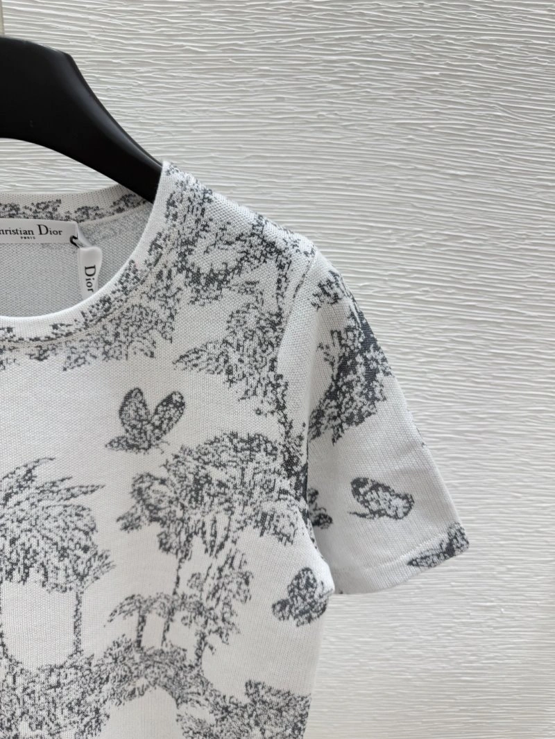 Christian Dior T-Shirts Neat 111867