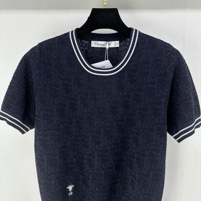 Effortless Christian Dior T-Shirts 111828