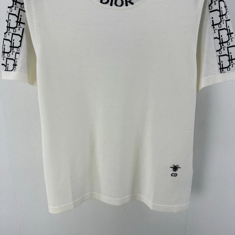 Stylish Christian Dior T-Shirts 111816