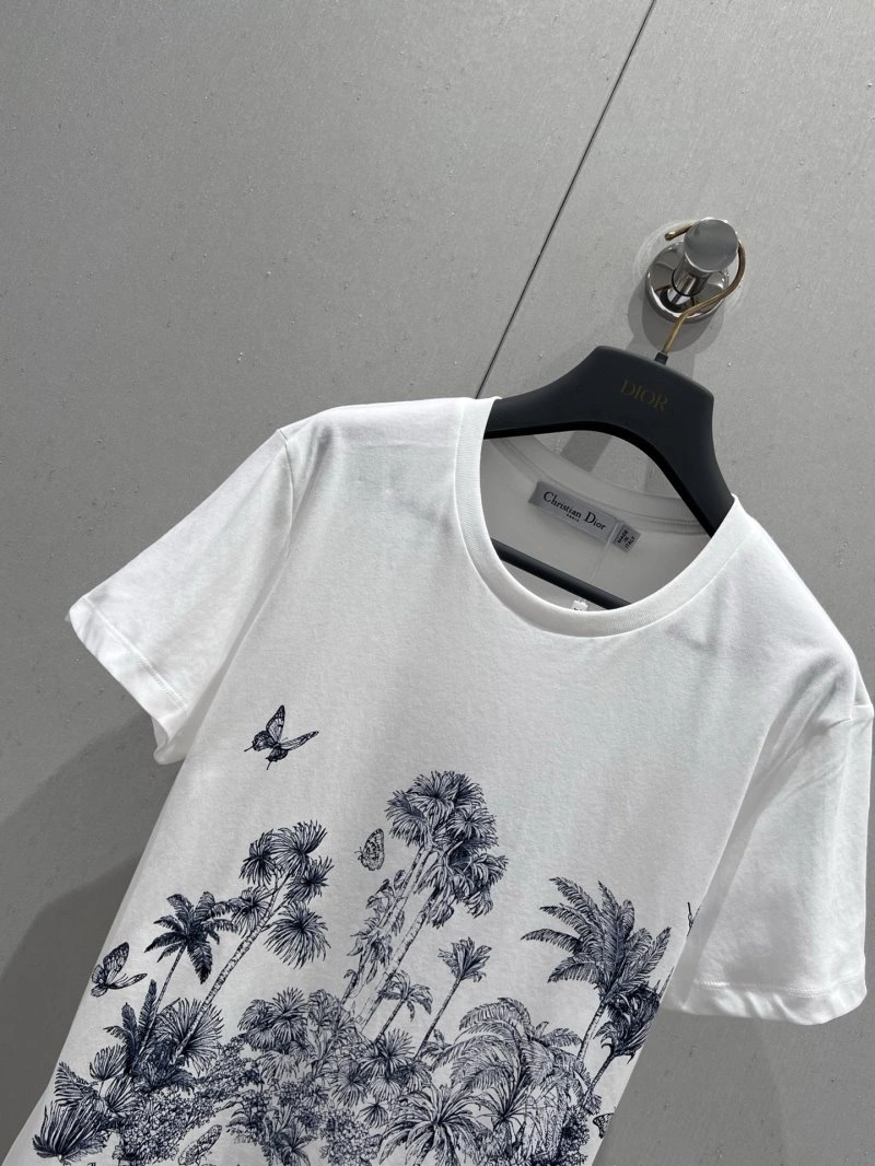 ModernLook Christian Dior T-Shirts 111787