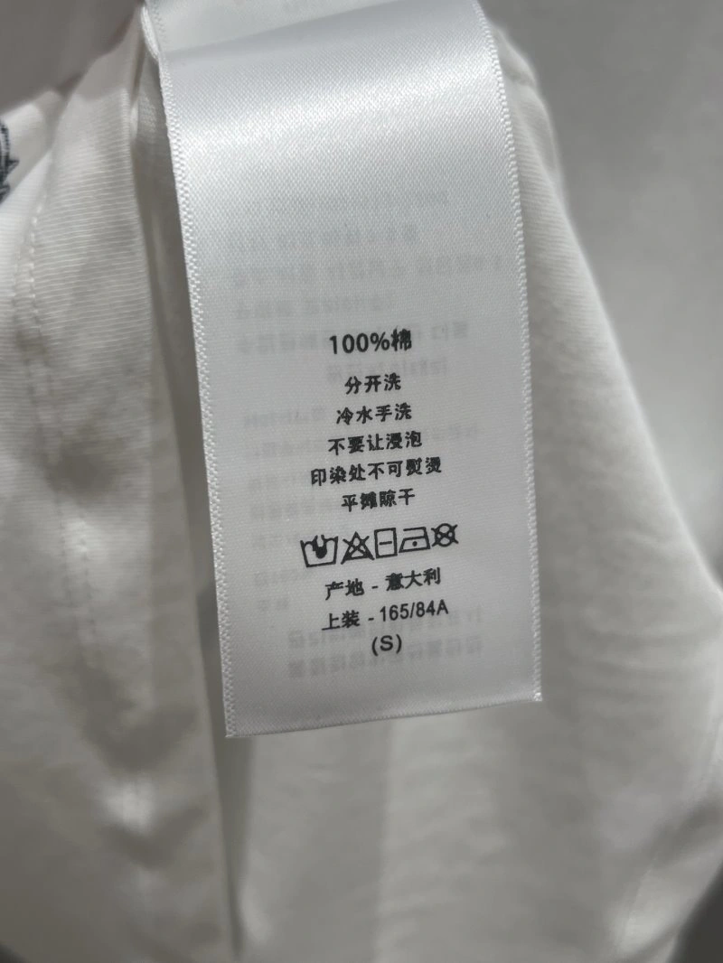 ModernLook Christian Dior T-Shirts 111787