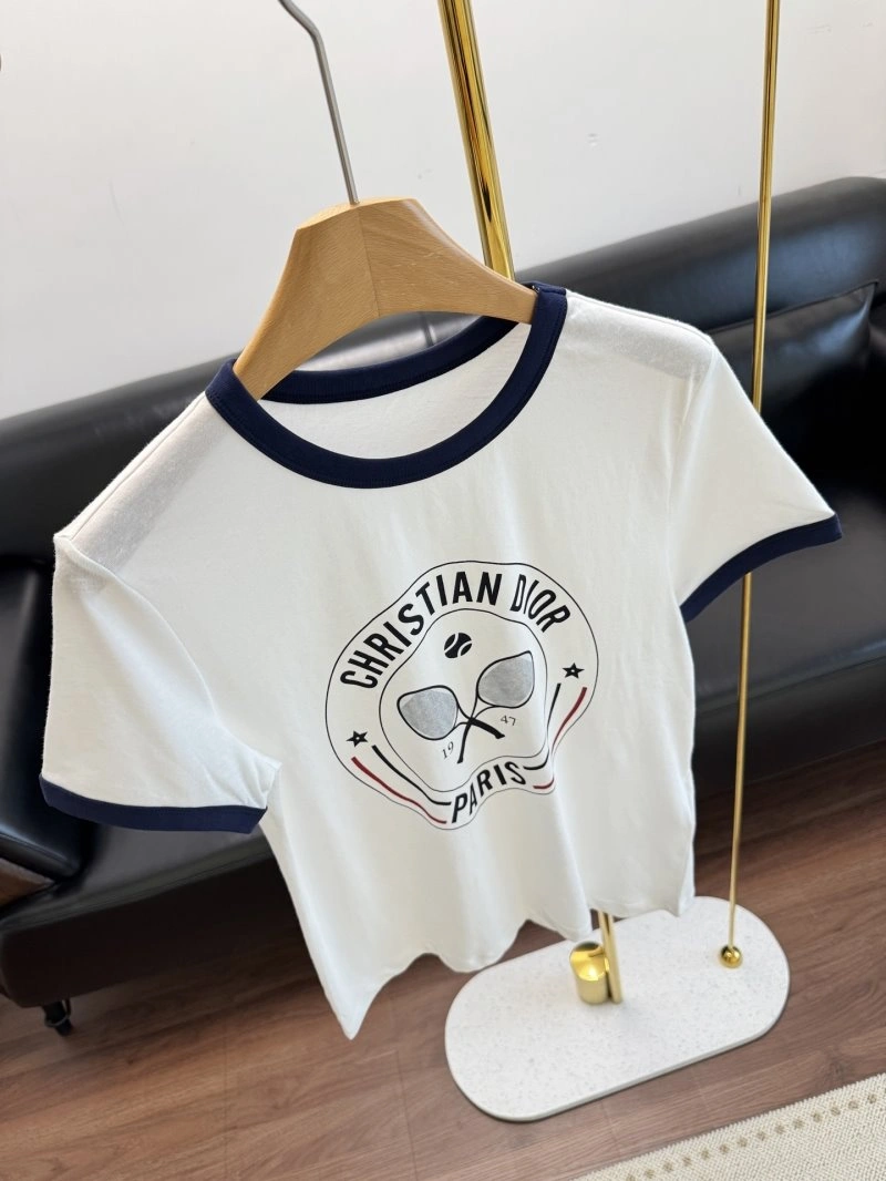 Christian Dior T-Shirts Trendsetting 111790