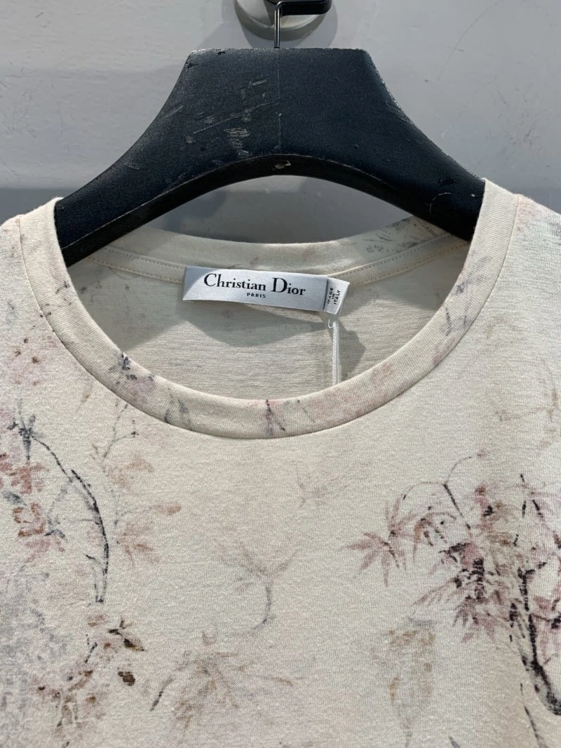 Christian Dior T-Shirts Supportive 111784