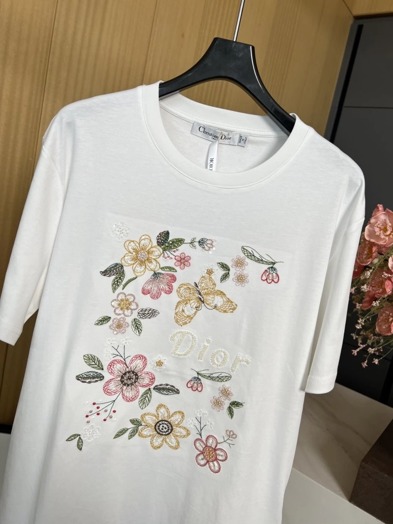 Resilient Christian Dior T-Shirts 111786