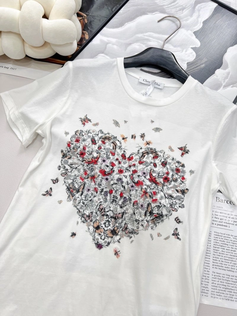 Cozy Christian Dior T-Shirts 111759