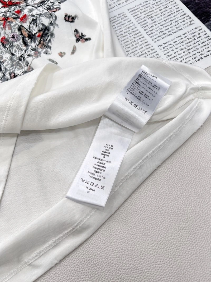 Cozy Christian Dior T-Shirts 111759