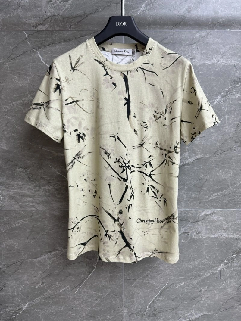 Christian Dior T-Shirts Sophisticated 111718