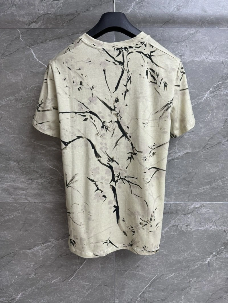 Christian Dior T-Shirts Sophisticated 111718