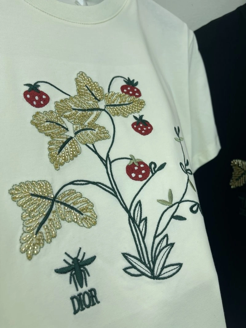 Christian Dior T-Shirts Supportive 111687