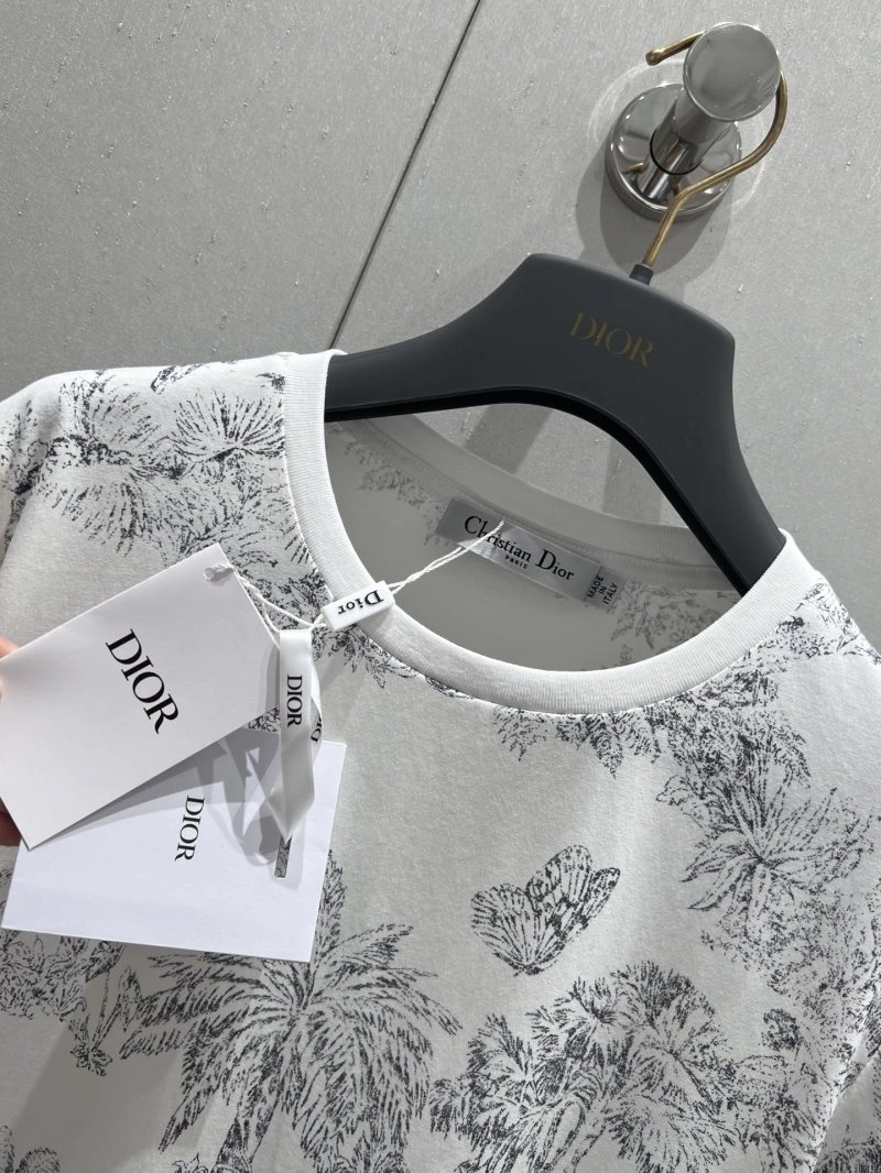 HighPerformance Christian Dior T-Shirts 111653