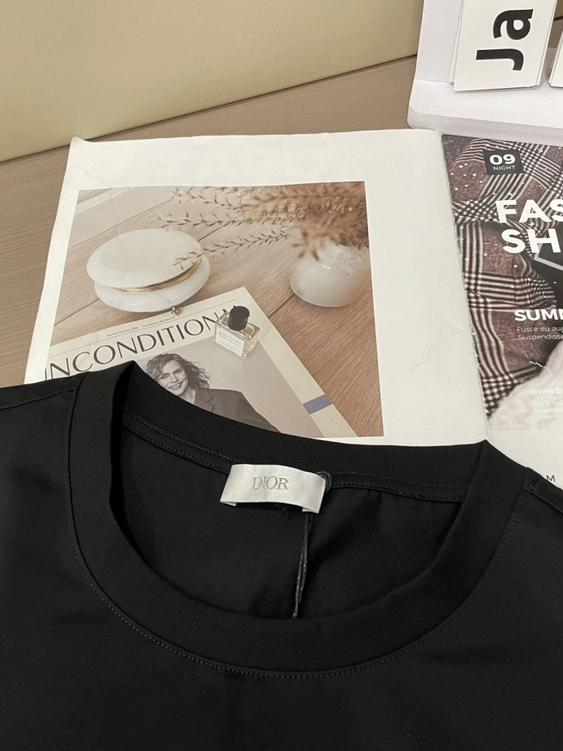 Stylish Christian Dior T-Shirts 116532