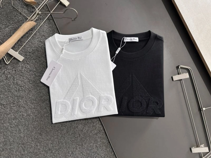 Timeless Christian Dior T-Shirts 116507