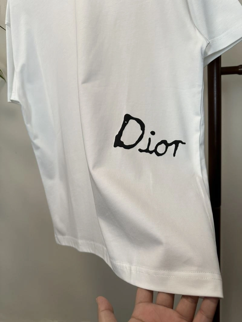 Cozy Christian Dior T-Shirts 116505