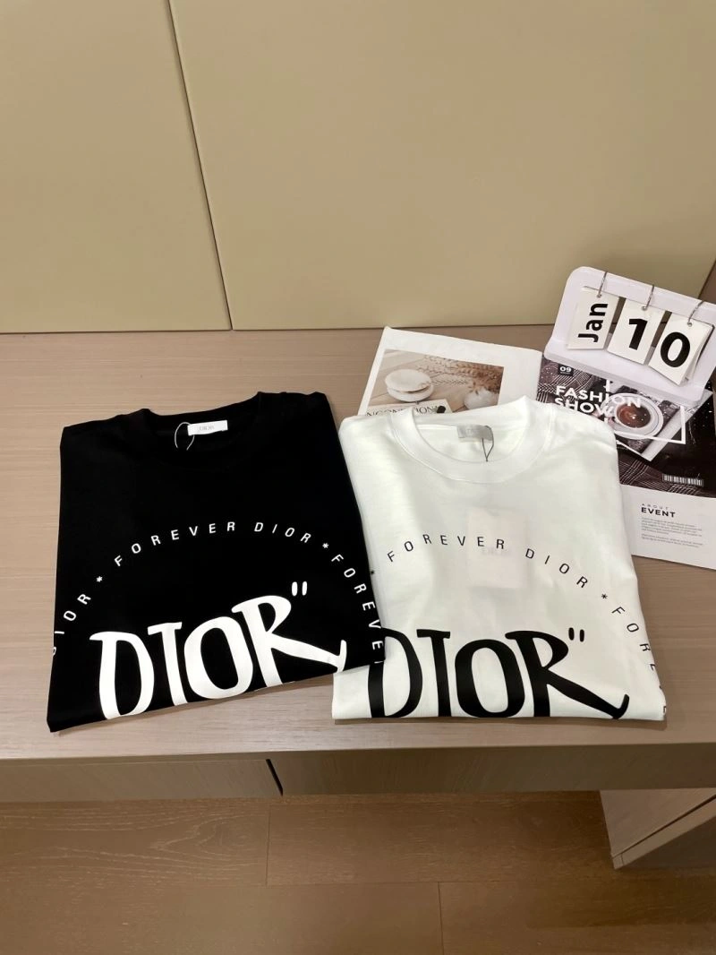 Sleek Christian Dior T-Shirts 116504