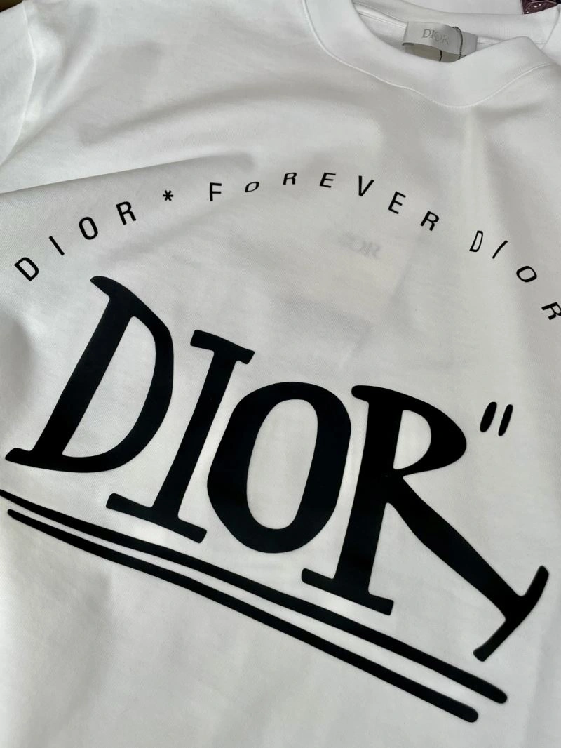 Sleek Christian Dior T-Shirts 116504