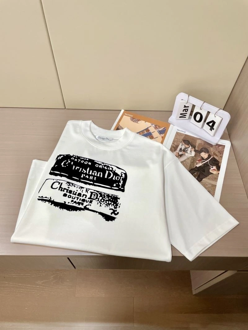 Bold Christian Dior T-Shirts 116447