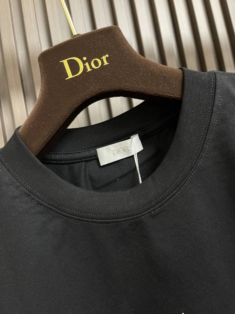 Christian Dior T-Shirts Refined 116392