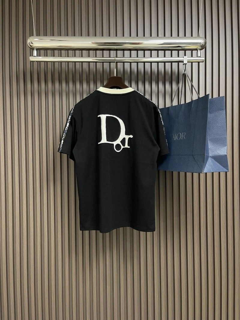 Christian Dior T-Shirts Sophisticated 116411