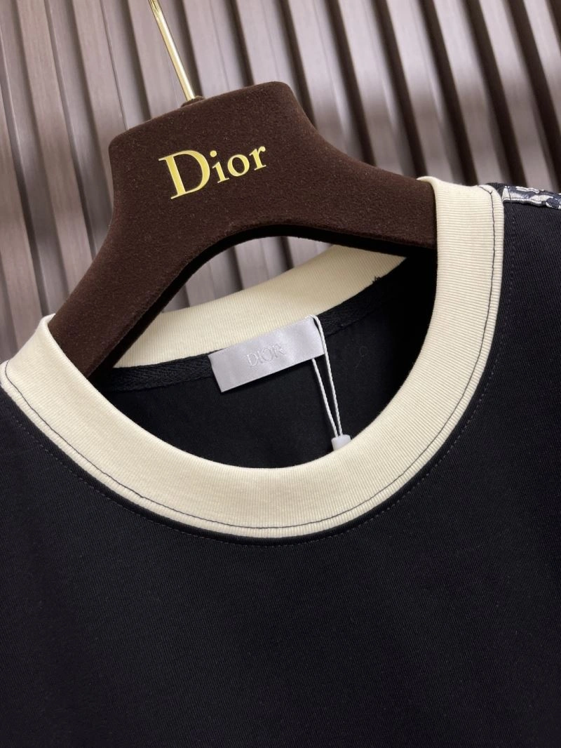 Christian Dior T-Shirts Sophisticated 116411