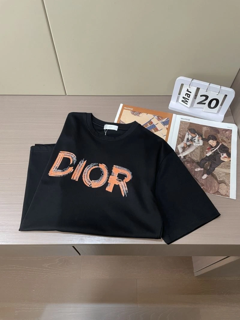 Cozy Christian Dior T-Shirts 116414