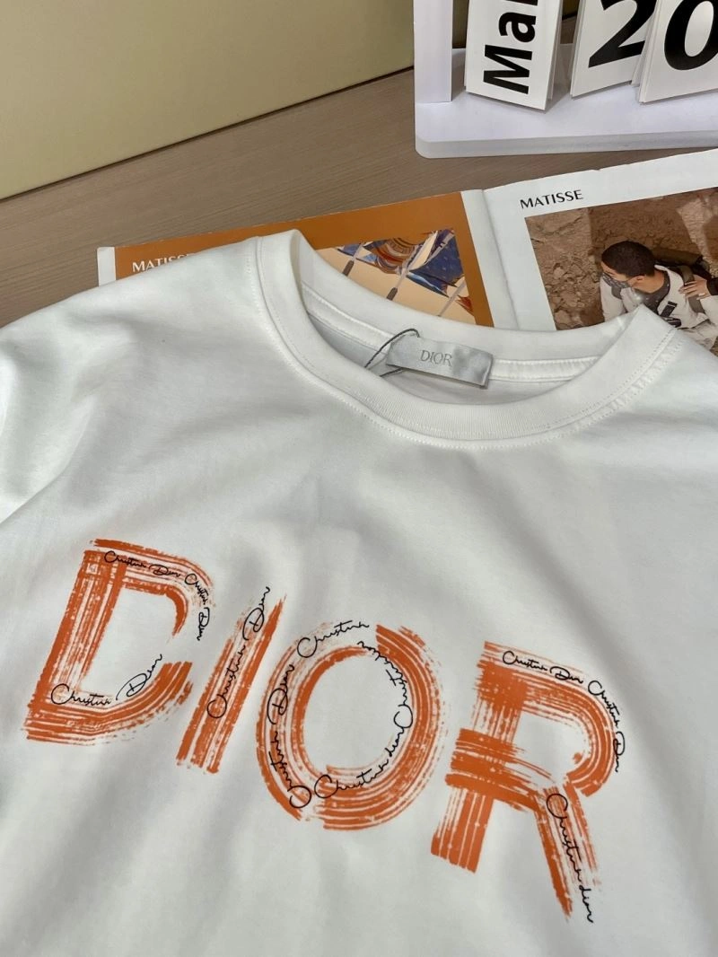 Cozy Christian Dior T-Shirts 116414