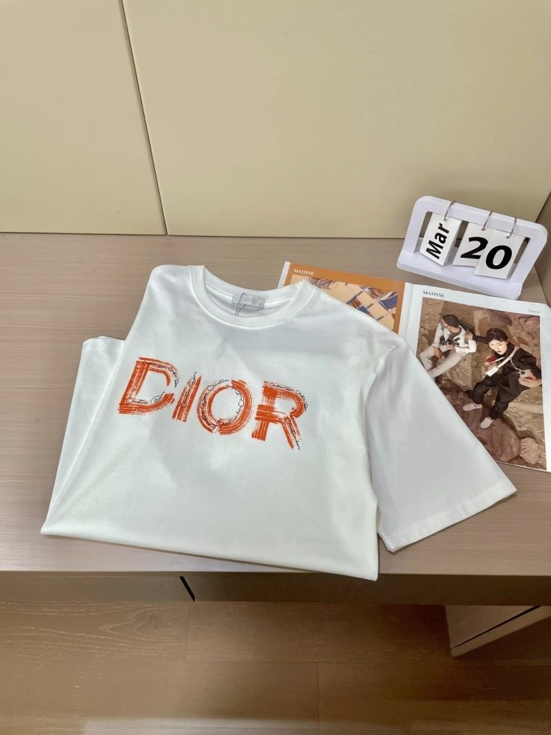 Cozy Christian Dior T-Shirts 116414