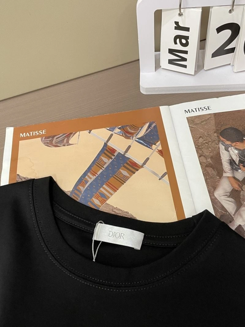 Cozy Christian Dior T-Shirts 116414