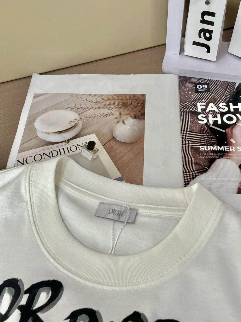Christian Dior T-Shirts Fashionable 116379