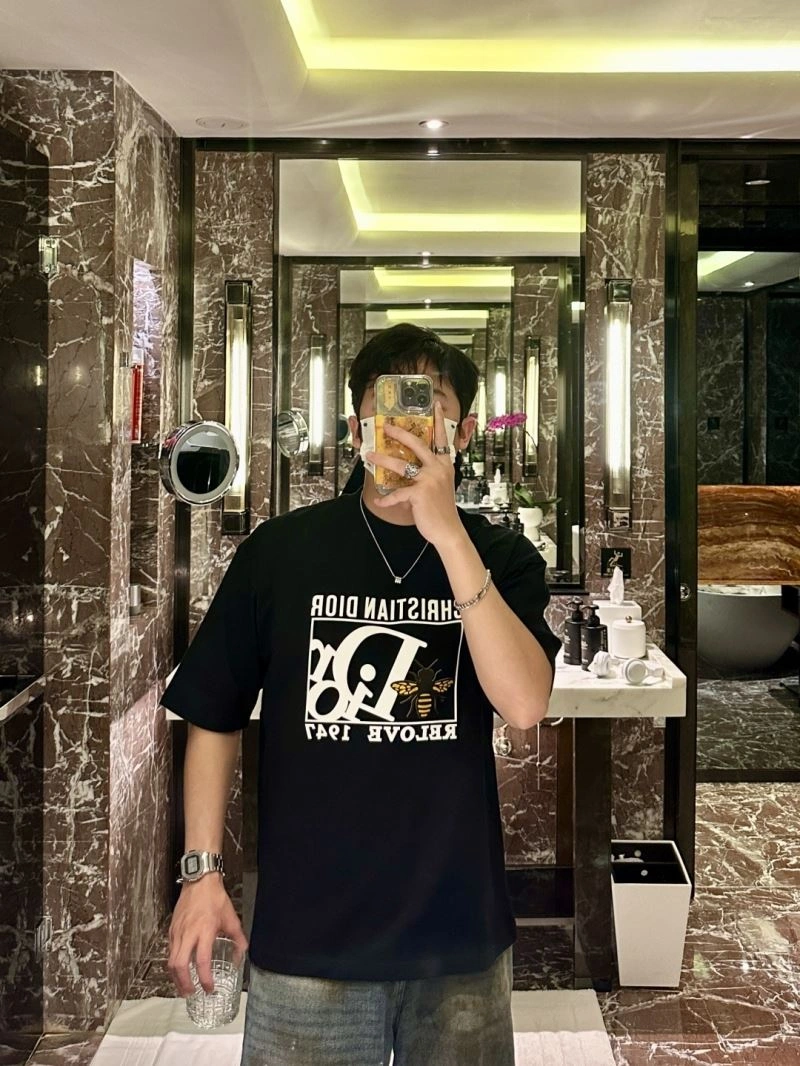 FashionForward Christian Dior T-Shirts 116375