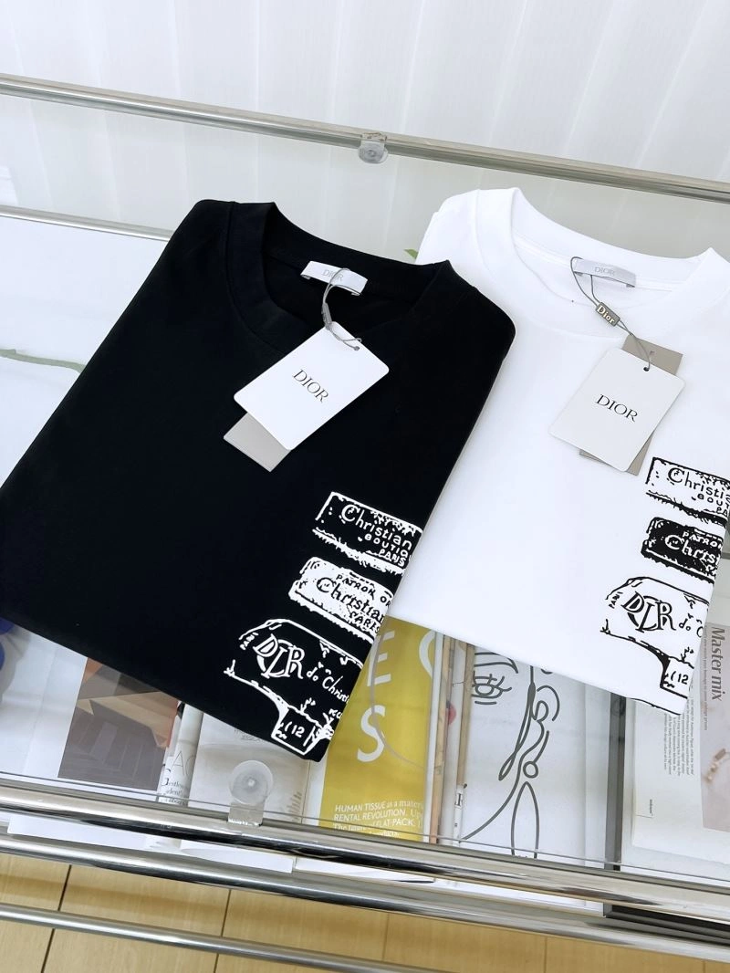 WellDesigned Christian Dior T-Shirts 116365
