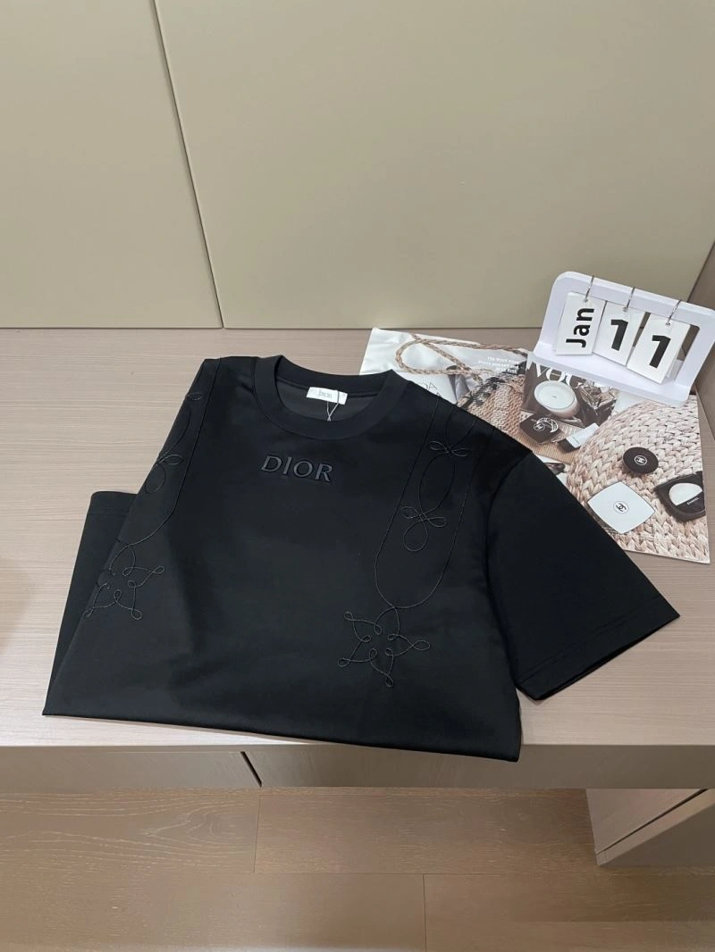 Christian Dior T-Shirts UrbanStyle 116343