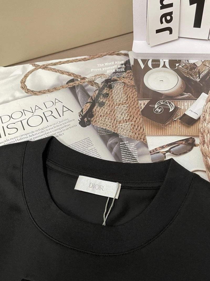 Christian Dior T-Shirts UrbanStyle 116343