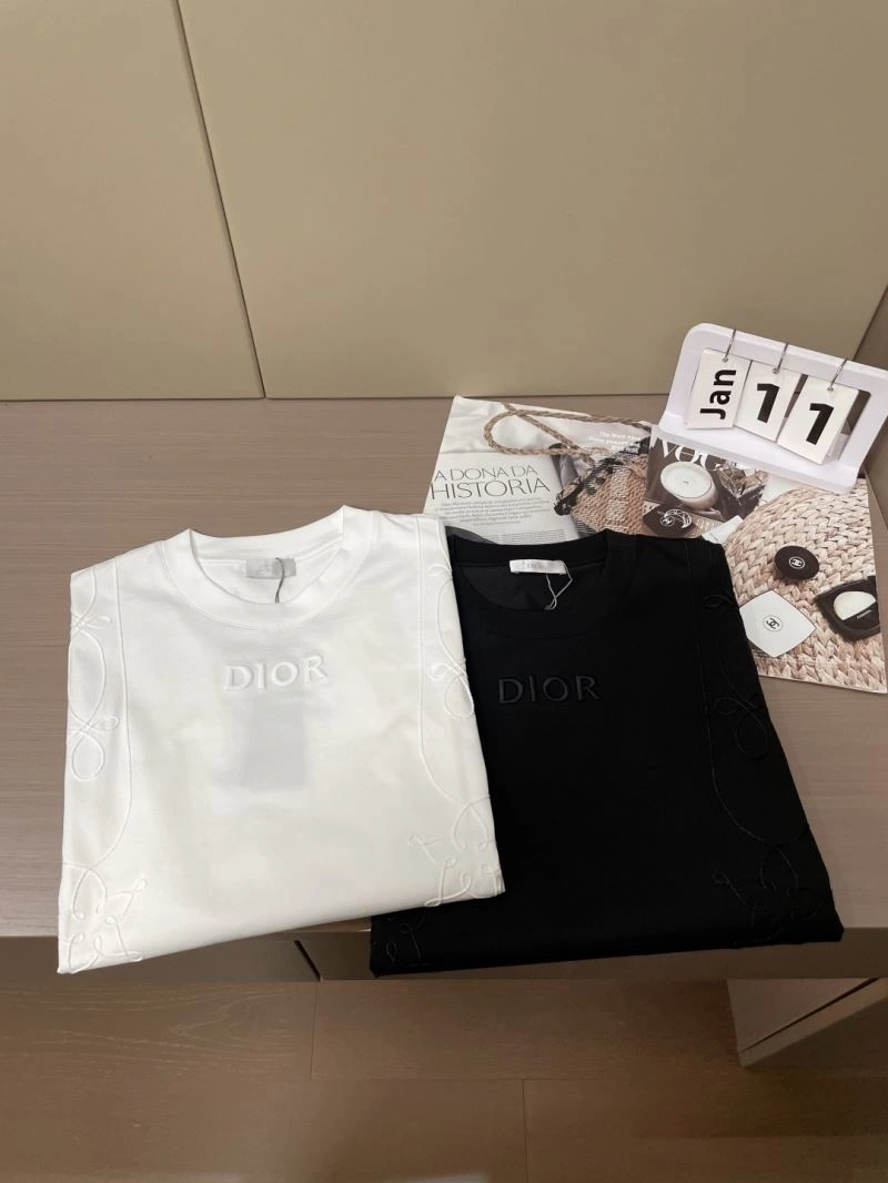 Christian Dior T-Shirts UrbanStyle 116343