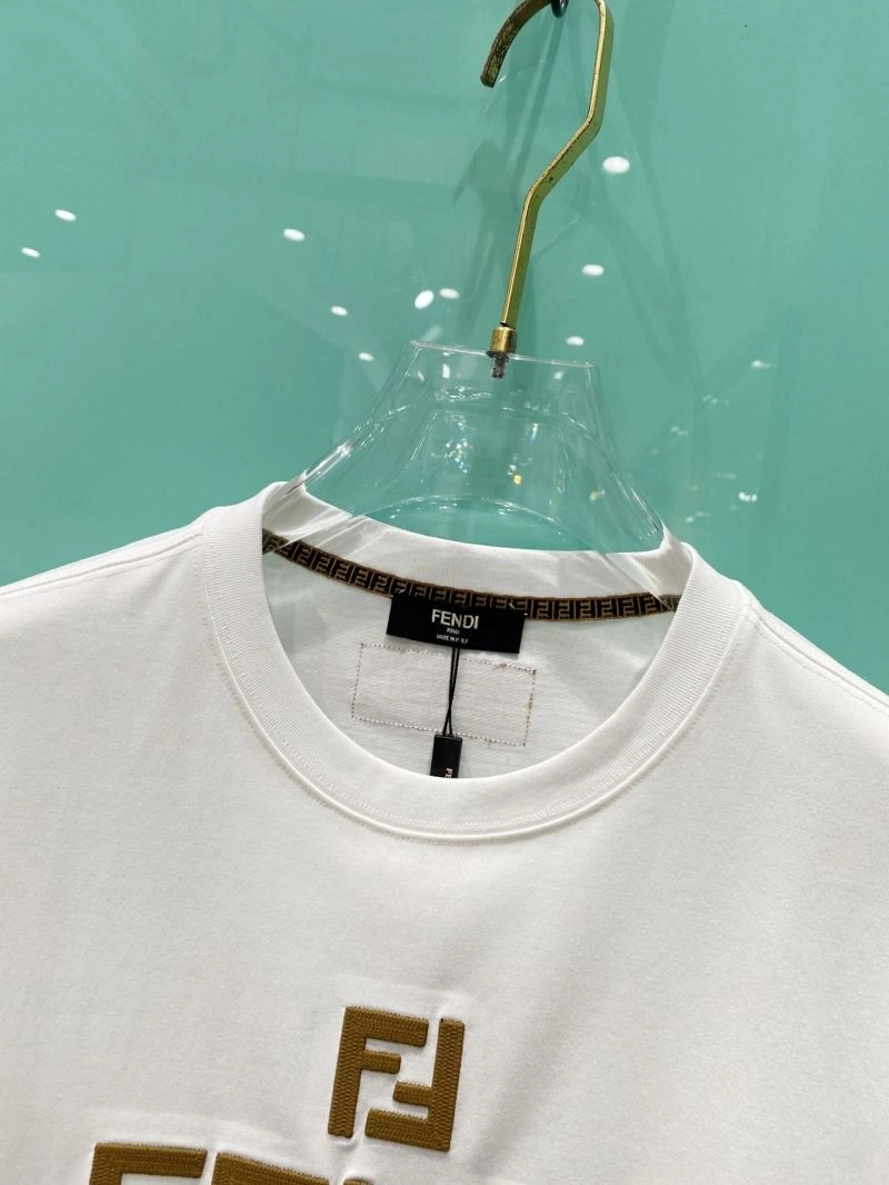 Christian Dior T-Shirts UrbanChic 116313