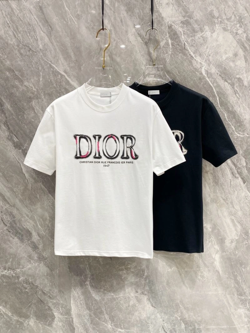 Stylish Christian Dior T-Shirts 116132