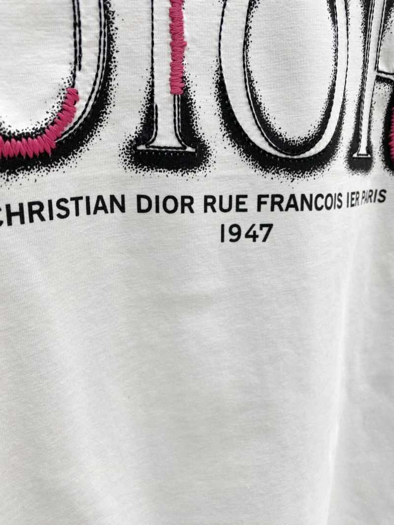 Stylish Christian Dior T-Shirts 116132