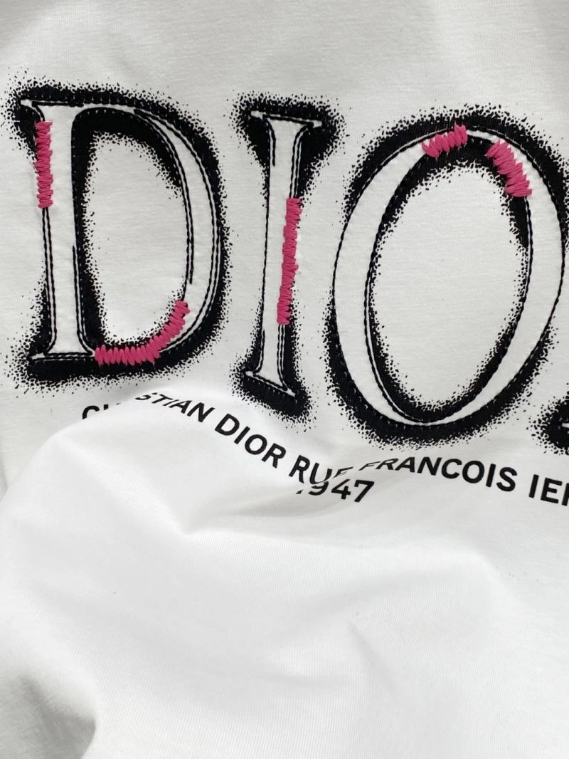Stylish Christian Dior T-Shirts 116132