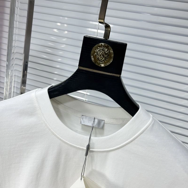HighPerformance Christian Dior T-Shirts 116050