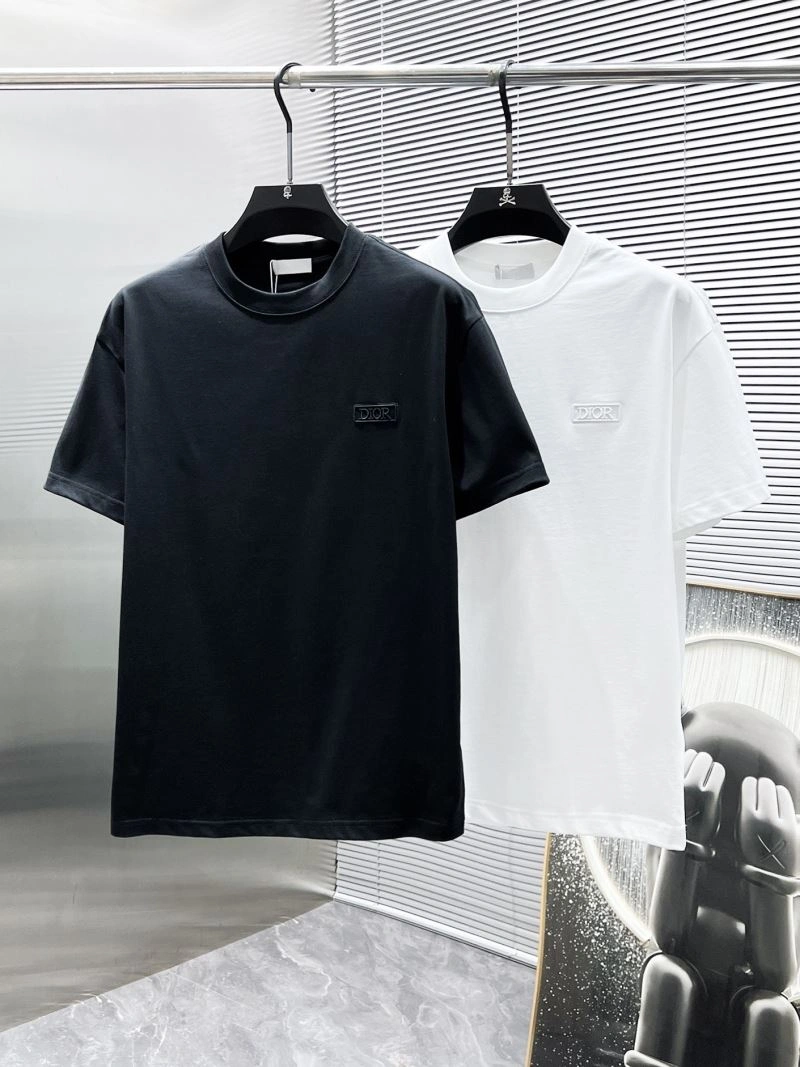 Christian Dior T-Shirts Versatile 116038