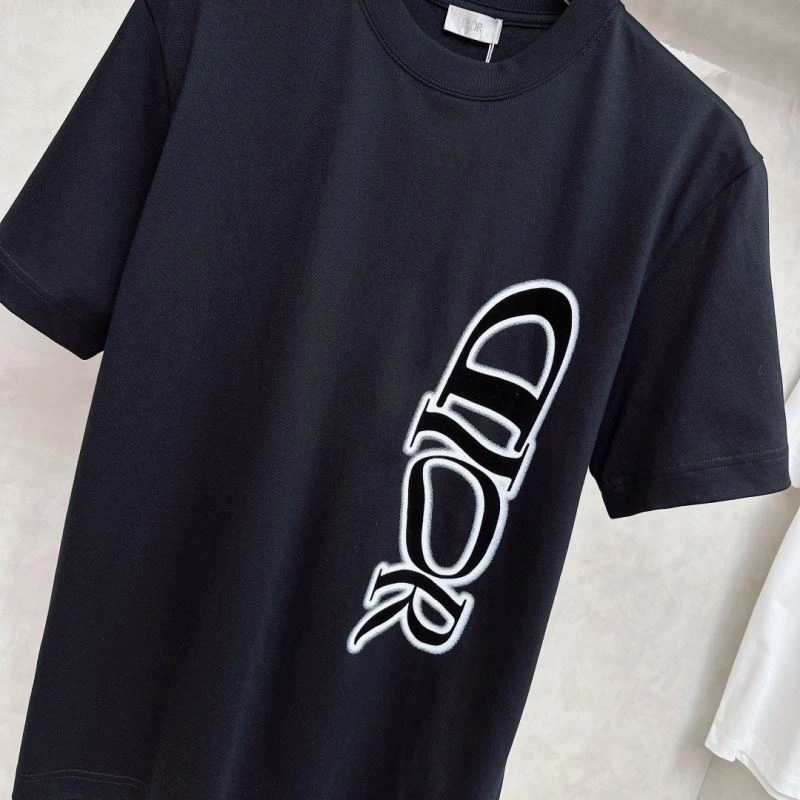 Christian Dior T-Shirts FashionForward 116011