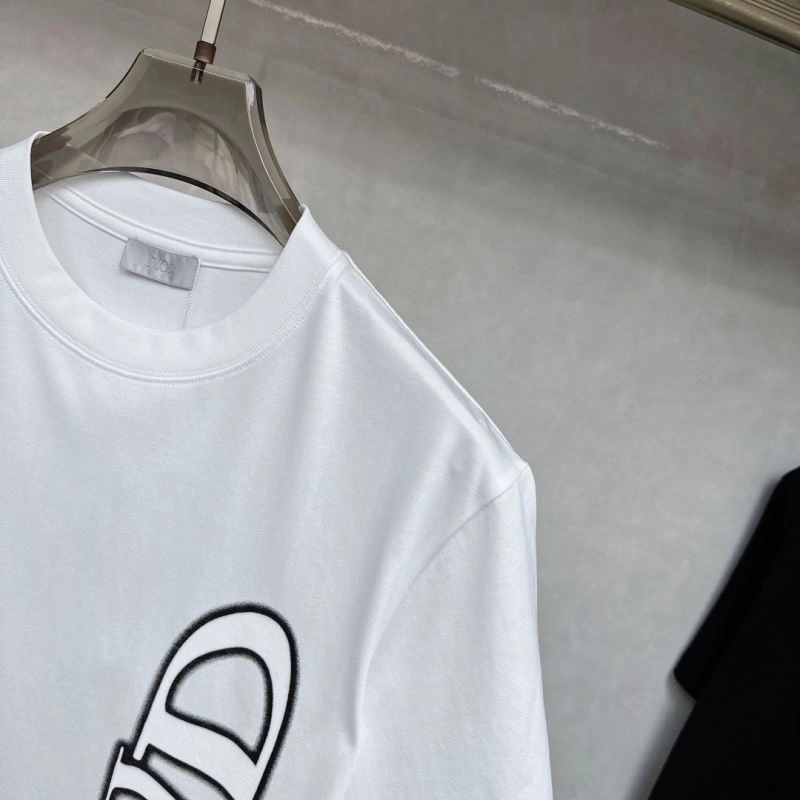 Resilient Christian Dior T-Shirts 116012
