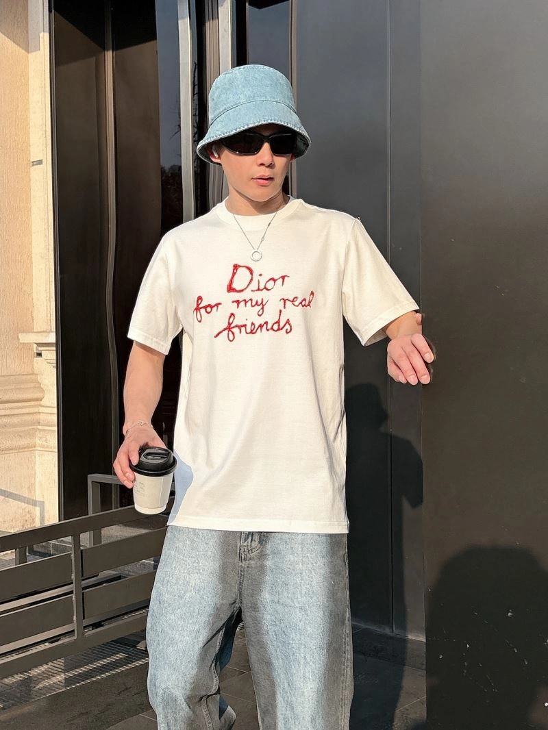 Christian Dior T-Shirts Sleek 116010