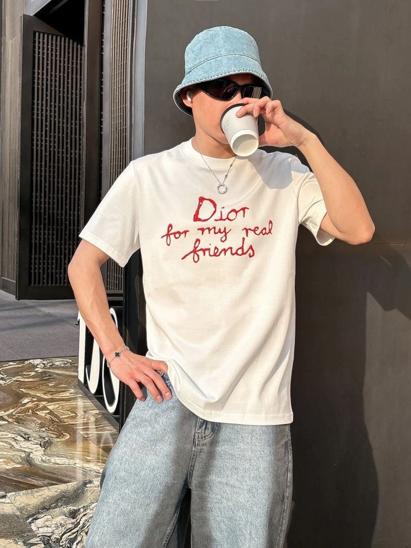 Christian Dior T-Shirts Sleek 116010