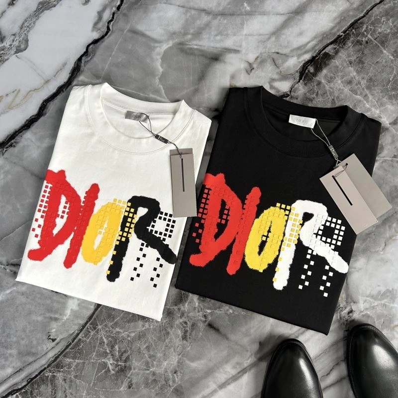 Vibrant Christian Dior T-Shirts 115941