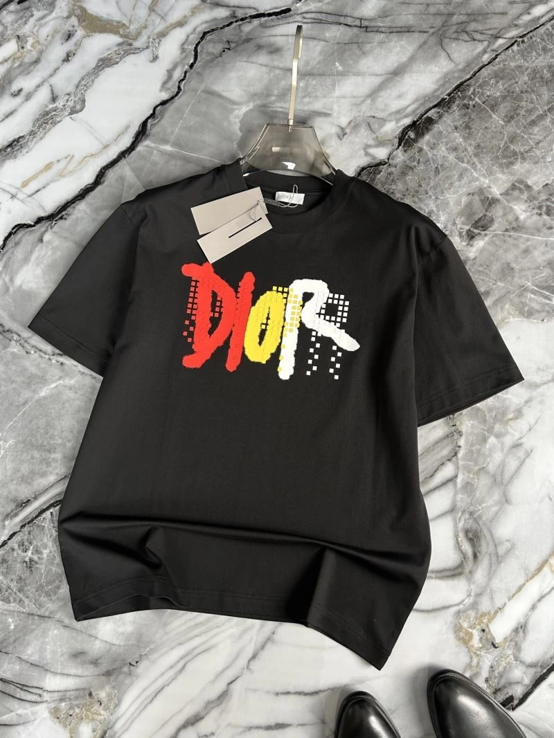 Vibrant Christian Dior T-Shirts 115941