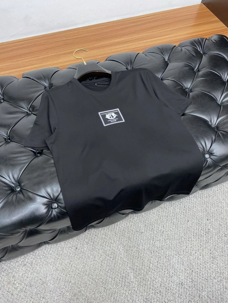 Minimalist Christian Dior T-Shirts 115927