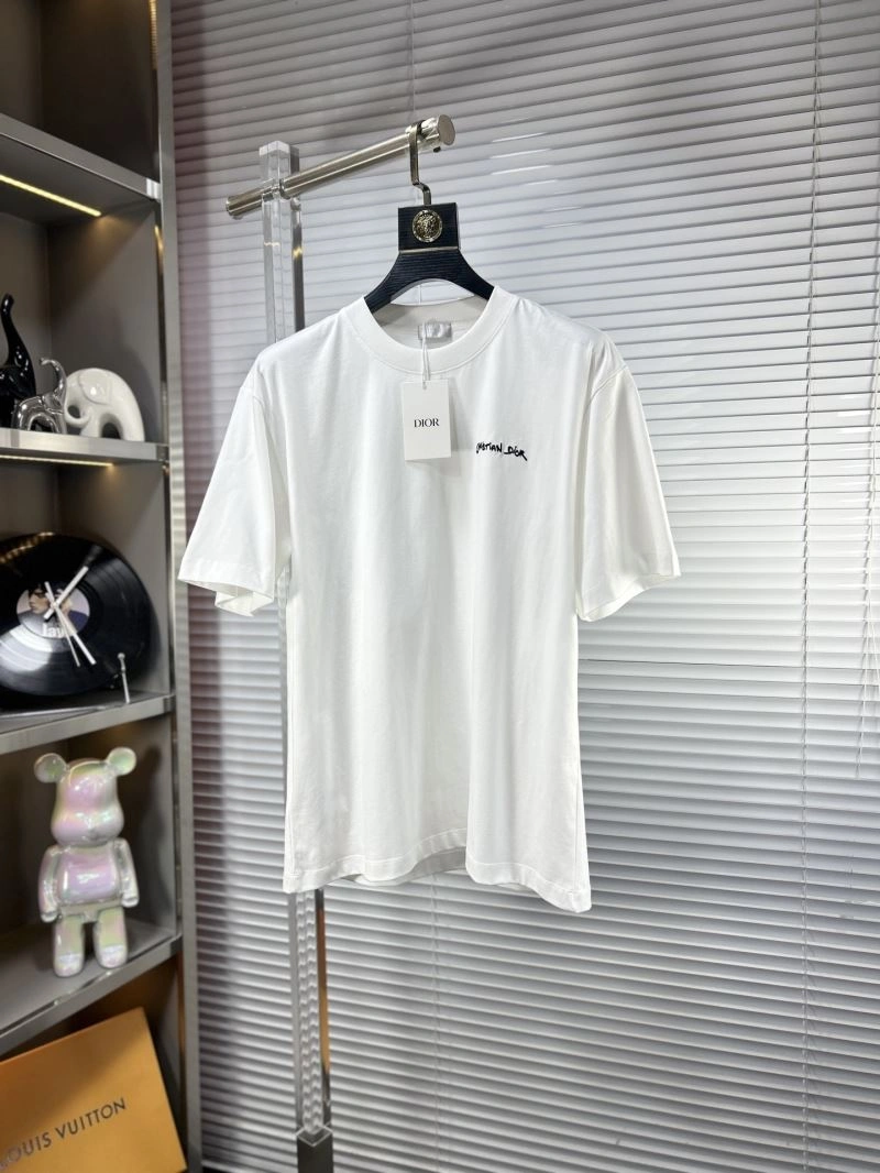 Tailored Christian Dior T-Shirts 115918