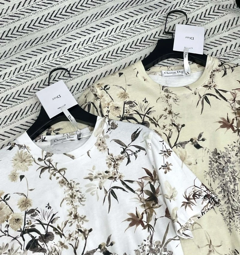 Christian Dior T-Shirts Resilient 113662