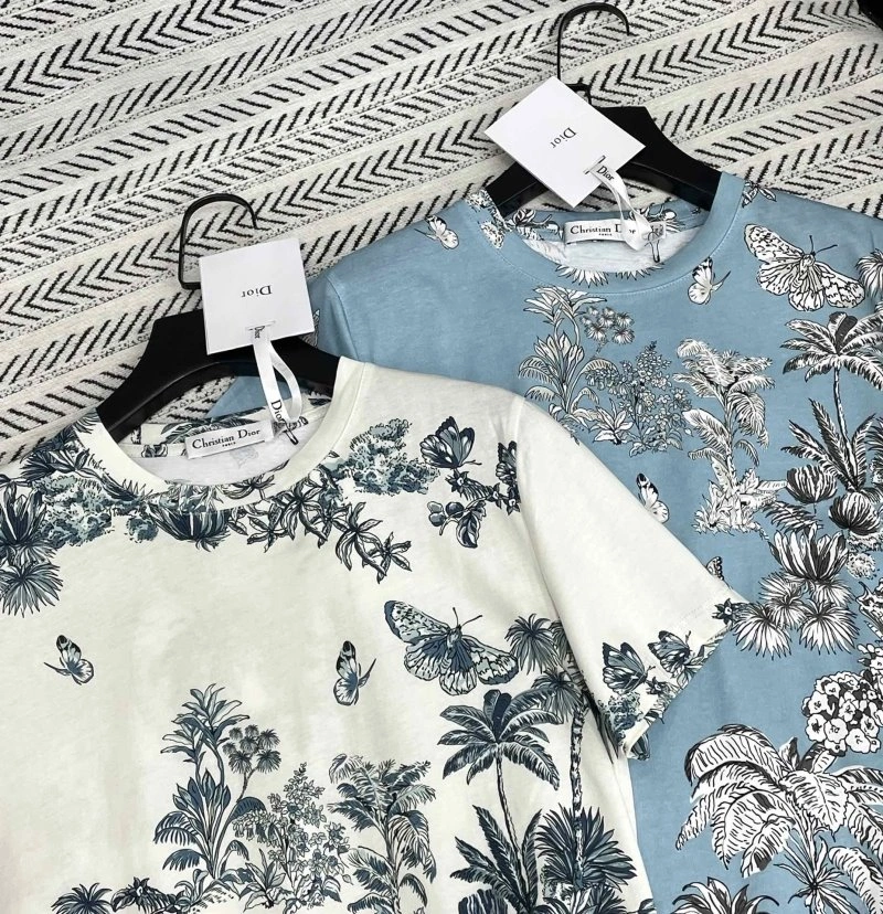 Christian Dior T-Shirts Elegant 113646